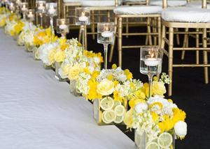 Đắm chìm trong vẻ đẹp tinh tế của hai gam màu trắng – vàng khi tổ chức tiệc cưới cao cấp