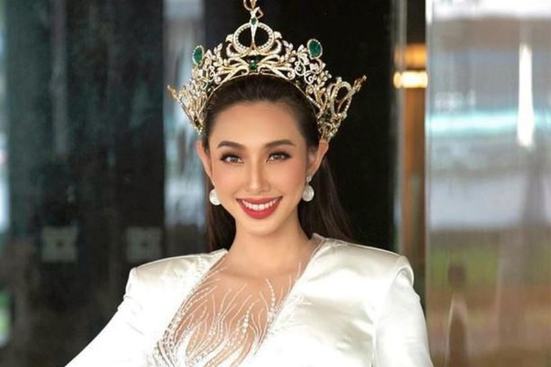 Thùy Tiên đẹp rực rỡ ở chung kết Miss Grand Malaysia nhưng khán giả phát hiện chi tiết lạ